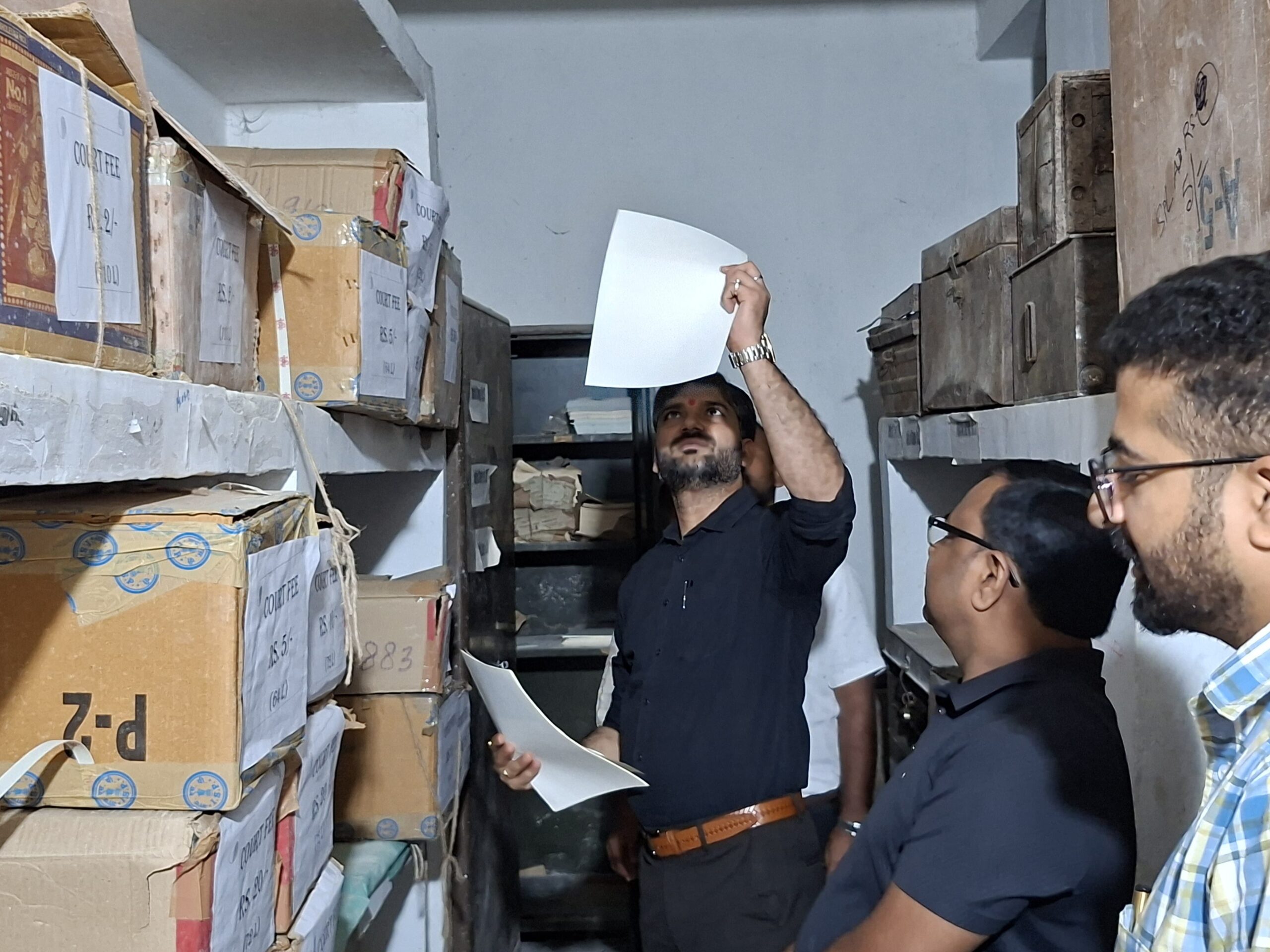 जिला कोषागार का उपायुक्त ने किया निरीक्षण, वित्तीय पारदर्शिता पर दिए सख्त निर्देश