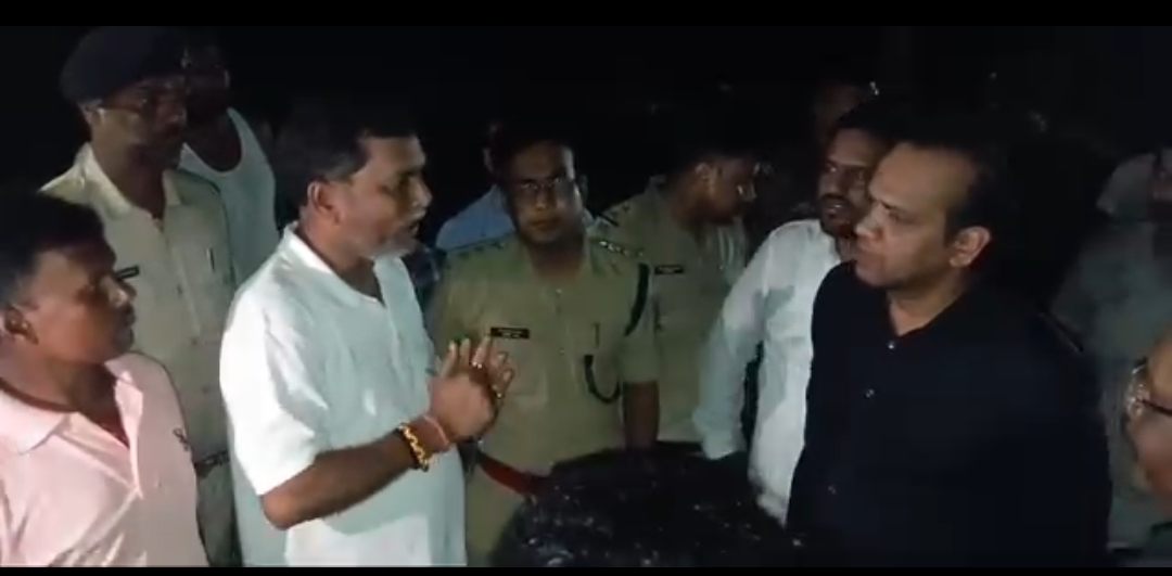 सोशल मीडिया पर धार्मिक टिप्पणी के बाद तनाव, पुलिस ने संभाला मोर्चा